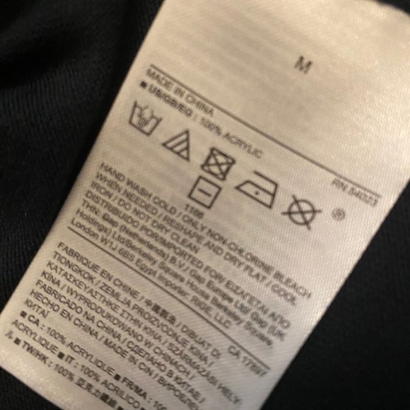 BANANA REPUBLIC NAVY SLEEVELESS SHELL /TOP WITH FRONT DRAPED DETAIL - SZ MED - Picture 7 of 7